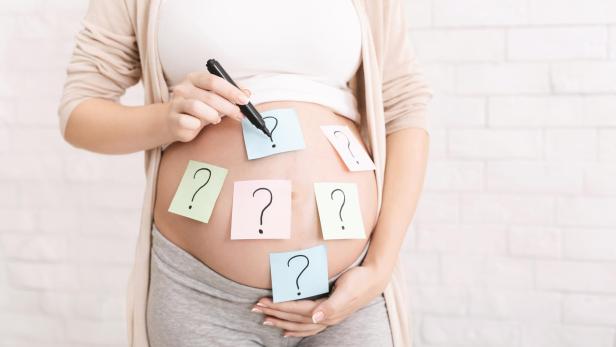 TikToker beraten Eltern bei Babynamen und verlangen bis zu 10.000 Euro