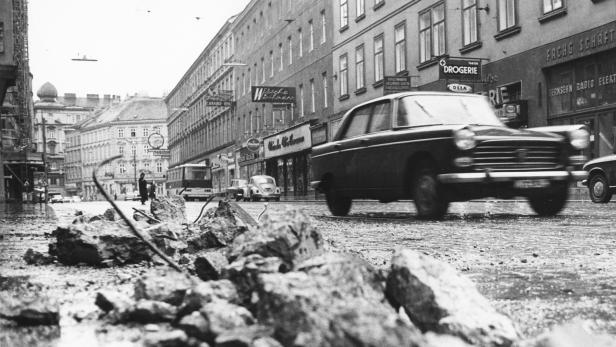 Schäden in Wien nach dem Erdbeben am 17. April 1972