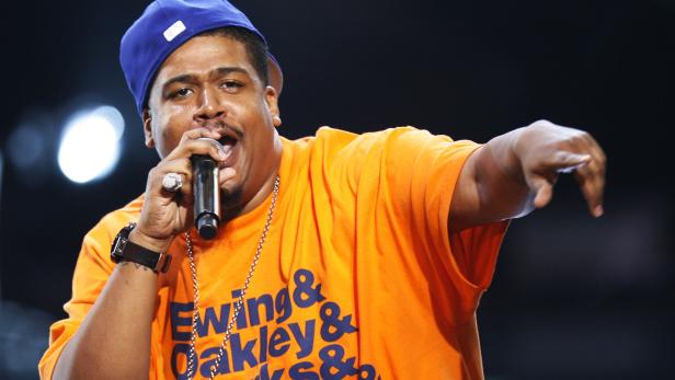 Rapper David Jolicoeur of De La Soul performs during the 2008 VH1 Hip Hop Honors show in New York