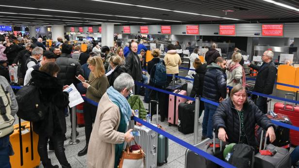 Streik auf deutschen Flughäfen: 54 Flüge von und nach Österreich fallen aus