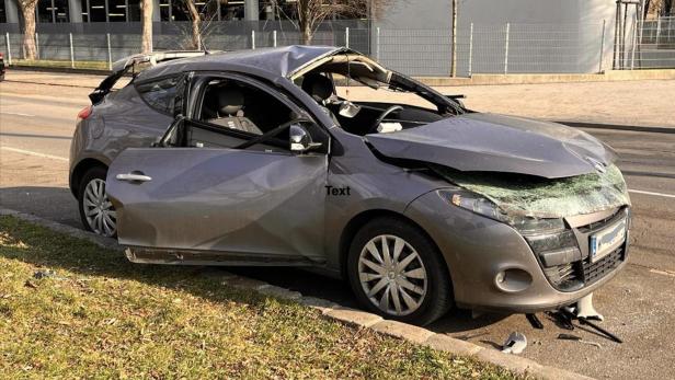 Auto "explodierte" in Wien: Undichte Spraydose wohl Auslöser