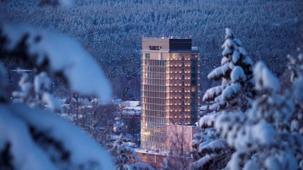 01-Wood-hotel-skelleftea-snow-1024x576