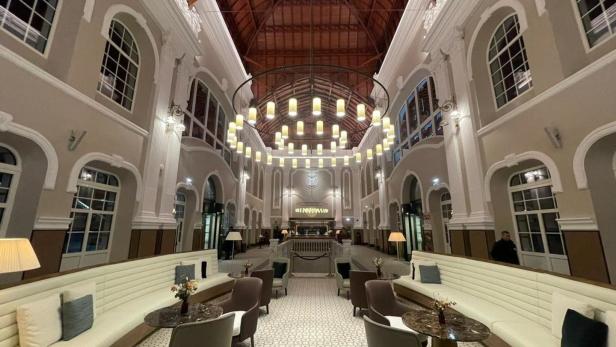 Verlassener Bahnhof in Spanien ist jetzt ein Luxus-Hotel