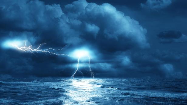 Sturm auf dem Meer - Stock-Fotografie