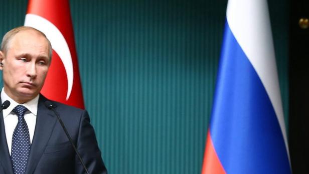 Niederlage für Putin? Sein Prestige-Projekt South Stream musste er absagen, Gas liefert er dafür statt in die EU in die Türkei.