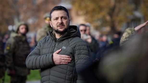 Selenskij entlässt Top-Kommandanten im Donbass