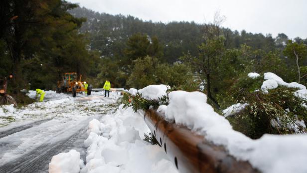 Mehr als ein Meter Schnee: Mallorca bittet Militär um Hilfe