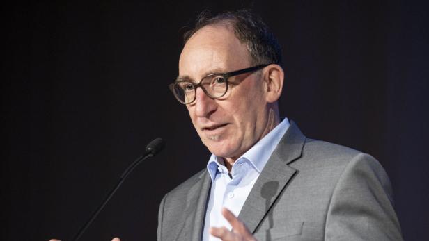 PK BUNDESREGIERUNG "MEILENSTEIN: MASSIVER AUSBAU DER GESUNDHEITSVERSORGUNG VOR ORT": RAUCH Rauch: "Maskentragen verstößt nicht gegen Vermummungsverbot!"