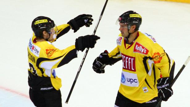 Caps zittern sich zum Penalty-Sieg