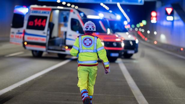 ++ THEMENBILD ++ MEDIENTERMIN ASFINAG "EINSATZÜBUNG A 22 TUNNEL KAISERMÜHLEN" Symbolbild