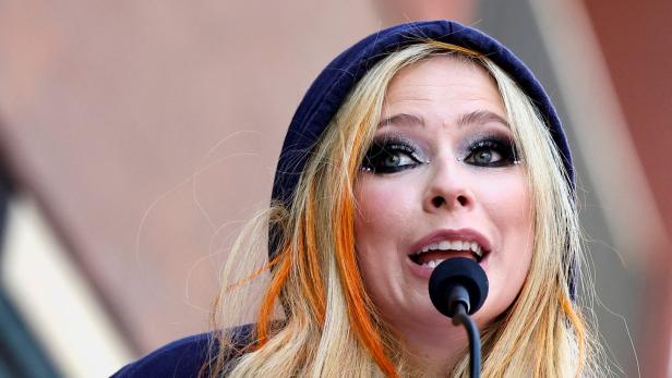 Kurz nach Trennung: Avril Lavigne bestätigt Romanze mit bekanntem Rapper