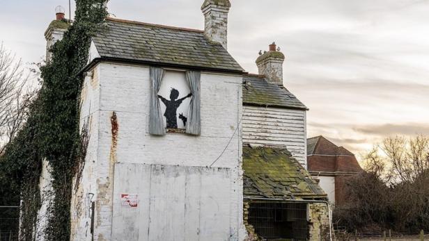 Gebäude aus dem 16. Jahrhundert mit Werk von Banksy zerstört