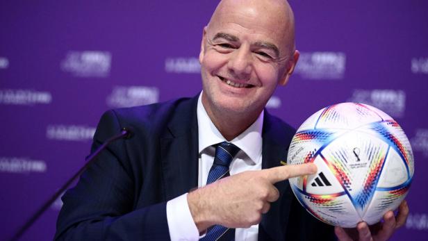 Umstritten, aber bestätigt: Gianni Infantino bleibt FIFA-Präsident