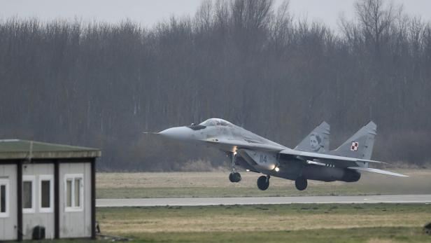 Polen liefert demnächst vier Kampfjets an die Ukraine