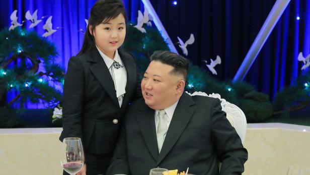 Was hat Kim Jong-un mit seiner Tochter vor?