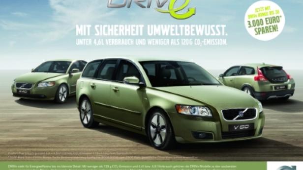 Eine Werbung für Volvo Drive E Modelle in Grün, die für Sicherheit und Umweltbewusstsein werben.