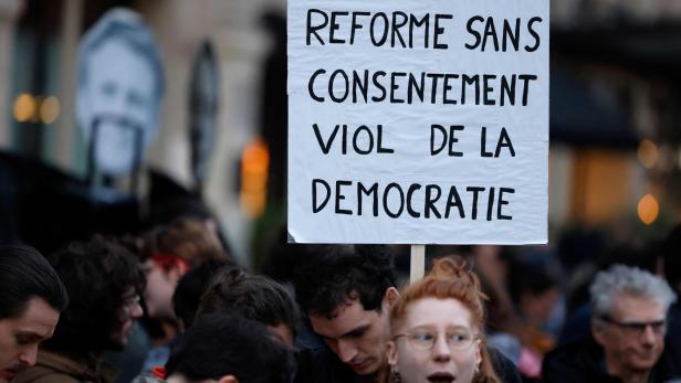 FRANCE-POLITICS-PENSIONS-DEMO