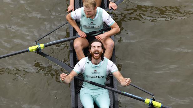 Cambridge gewinnt das traditionelle Boat-Race gegen Oxford