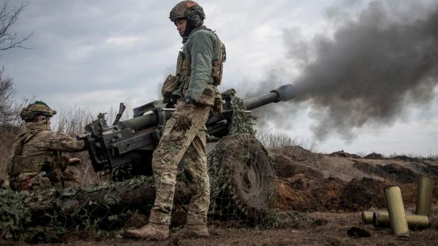 "Militärische Notwendigkeit": Ukraine wird Bachmut weiter verteidigen