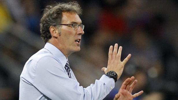 epa03278900 France&#039;s head coach Laurent Blanc reacts during the quarter final match of the UEFA EURO 2012 between Spain and France in Donetsk, Ukraine, 23 June 2012. EPA/ROBERT GHEMENT UEFA Terms and Conditions apply http://www.epa.eu/downloads/UEFA-EURO2012-TCS.pdf