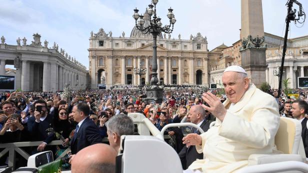 Papst feierte Palmsonntagsmesse wie geplant