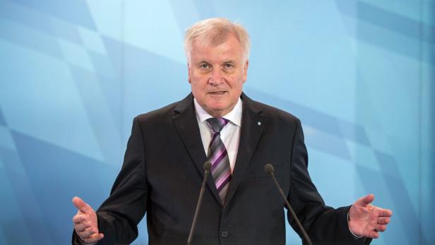 GERMANY REGIONAL GOVERNMENT REFUGEES MIGRATION Horst Seehofer: "Ich kann nur sagen, ich möchte diese Verantwortung nicht mehr tragen".