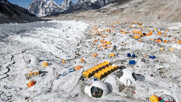 Mount Everest: Das Gepäck kommt später