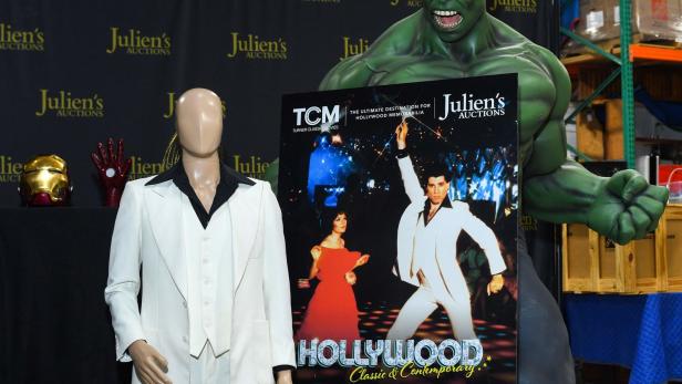Auktion: John Travoltas "Saturday Night Fever"-Anzug kommt unter den Hammer