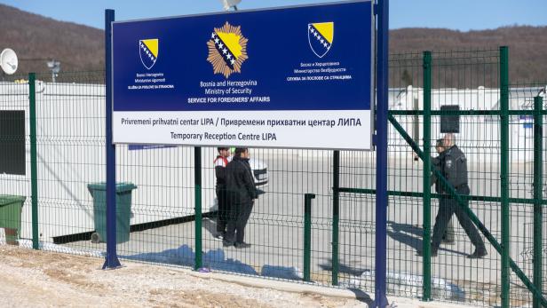 Grüne und SPÖ wollen Aufklärung über Abschiebezentrum in Bosnien