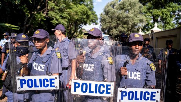Neun Tote bei Überfall auf Geldtransporter in Südafrika