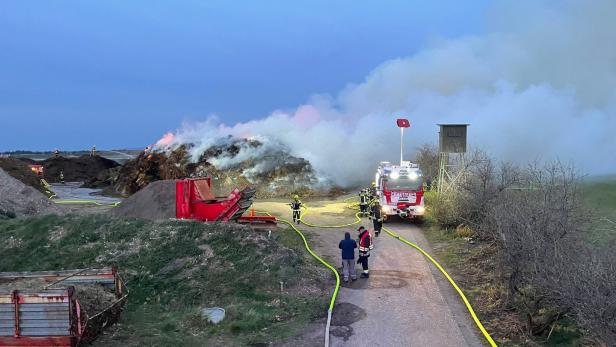Brand auf einem Kompostplatz in Theresienfeld