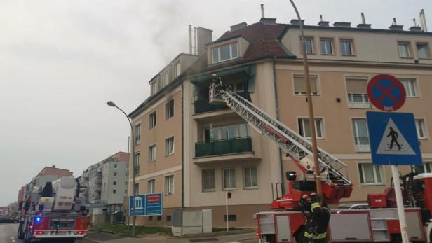 Wiener Neustadt: Mann wurde aus brennender Wohnung gerettet