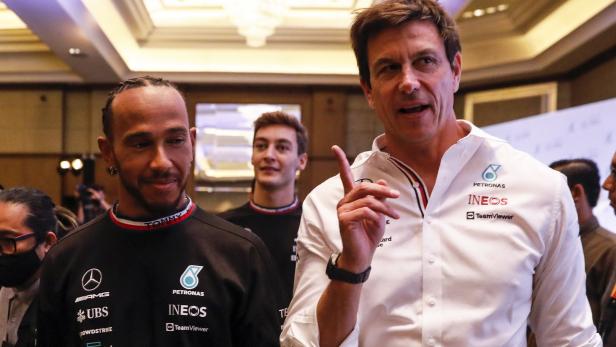 Lewis Hamilton und sein Mercedes-Teamchef Toto Wolff