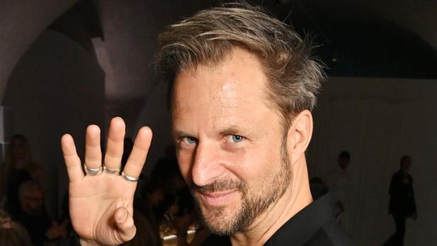 Philipp Hochmair: James Bond in Wien