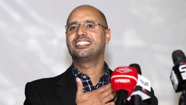 Weiter auf der Flucht: Saif al-Islam, der im Westen berühmteste Sohn von Muammar al-Gaddafi Die Familie Gaddafi