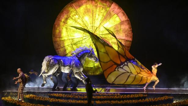 Cirque du Soleil mit „Luzia“ in Wien: Fiesta mexicana im Sonnenzirkus