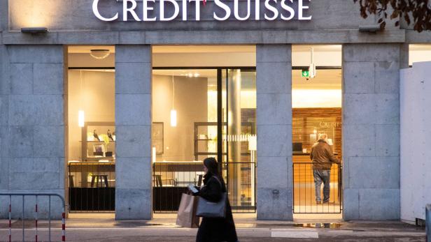 Credit Suisse: Kunden ziehen weitere Milliarden ab