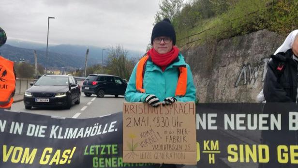 Klimaaktivisten blockierten wieder Straßen in Innsbruck