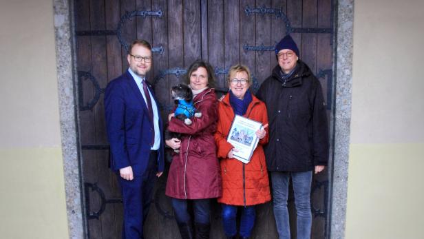 Fast 1.000 Anrainer unterschrieben für Kirchen-Erhalt in Krems