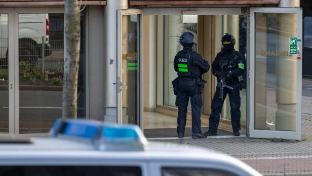 Mehrere Schwerverletzte bei Attacke in Duisburger Fitnessstudio