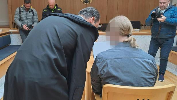 Prozess in Steyr wegen toter Escort-Dame. 35-Jähriger streitet Mordabsicht ab