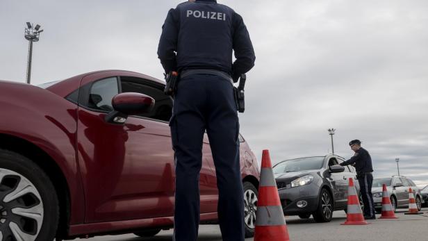 Austria introduces temporary controls at border with Slovakia to prevent illegal migration
