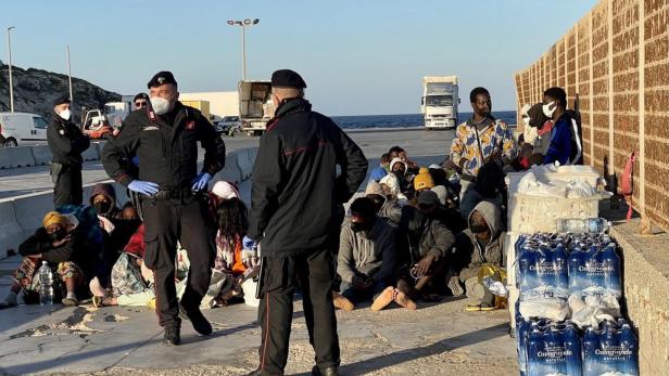 Migration: Vier Schiffbrüche vor Lampedusa, Tote und Vermisste