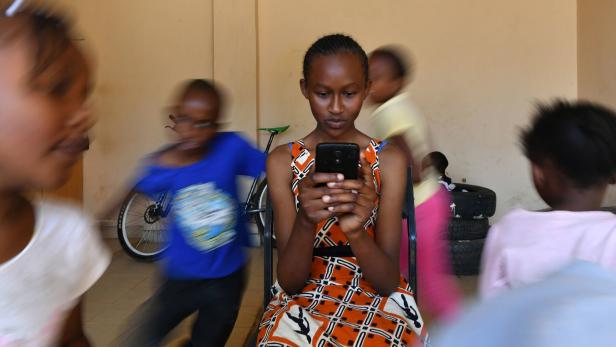 Unicef-Bericht: Frauen bei Digitalisierung klar benachteiligt