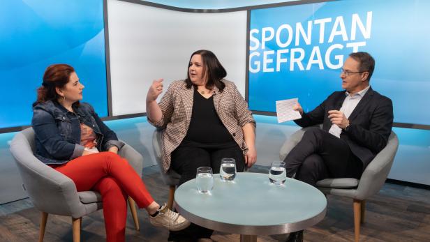 Isabell Pannagl, Sophie Lecheler und Moderator Markus Hengstschläger diskutieren in der Sendereihe „Spontan gefragt“, wie sich die Digitalisierung auf unser Leben auswirkt.