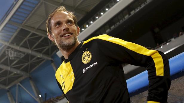 Thomas Tuchel, der Trainer von Borussia Dortmund, lächelt.