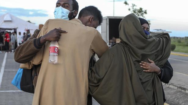 Evacuees from Sudan arrive at Jomo Kenyatta International Airport in Nairobi 