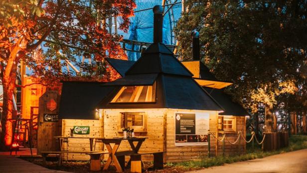 Feuerdorf im Wiener Prater startet in die Sommersaison.