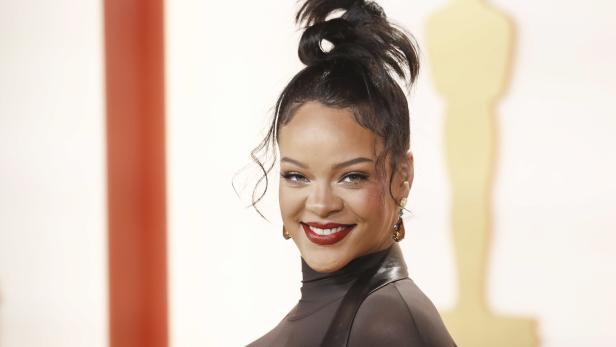 Schwangere Rihanna: Sexy Dessous-Fotos mit Babybauch