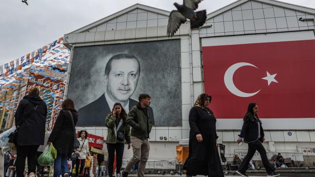 Heute wird gewählt: Wie die Türkei ihre Fesseln loswerden will